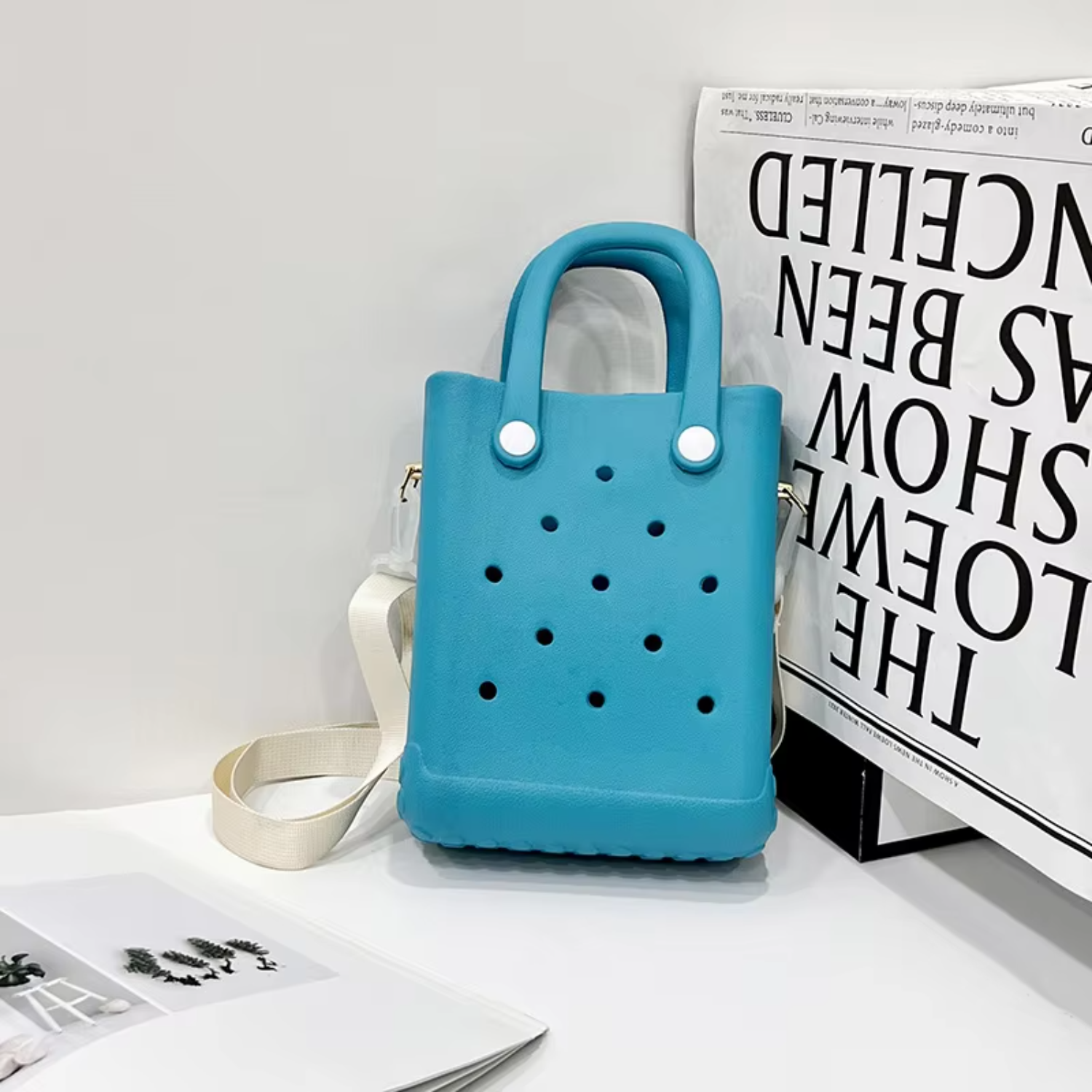 Venda quente à prova dwaterproof água mulheres praia sacolas de borracha totes grande moda silicone com furos