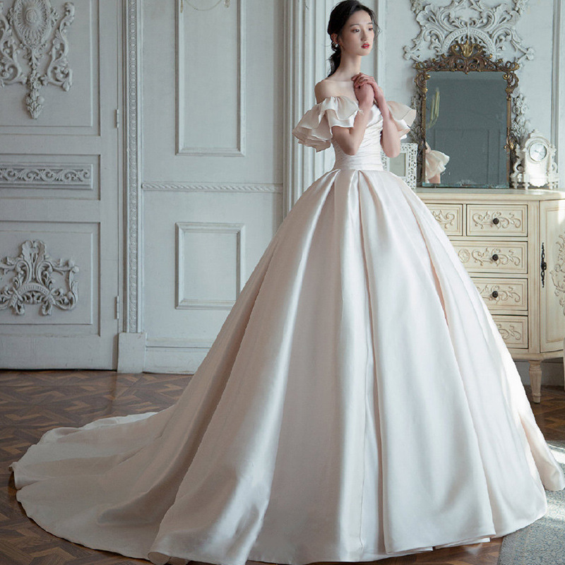Querida cetim babados mangas vestidos de casamento, Vestidos drapejados, Vestidos elegantes, Vestido formal, Luxo