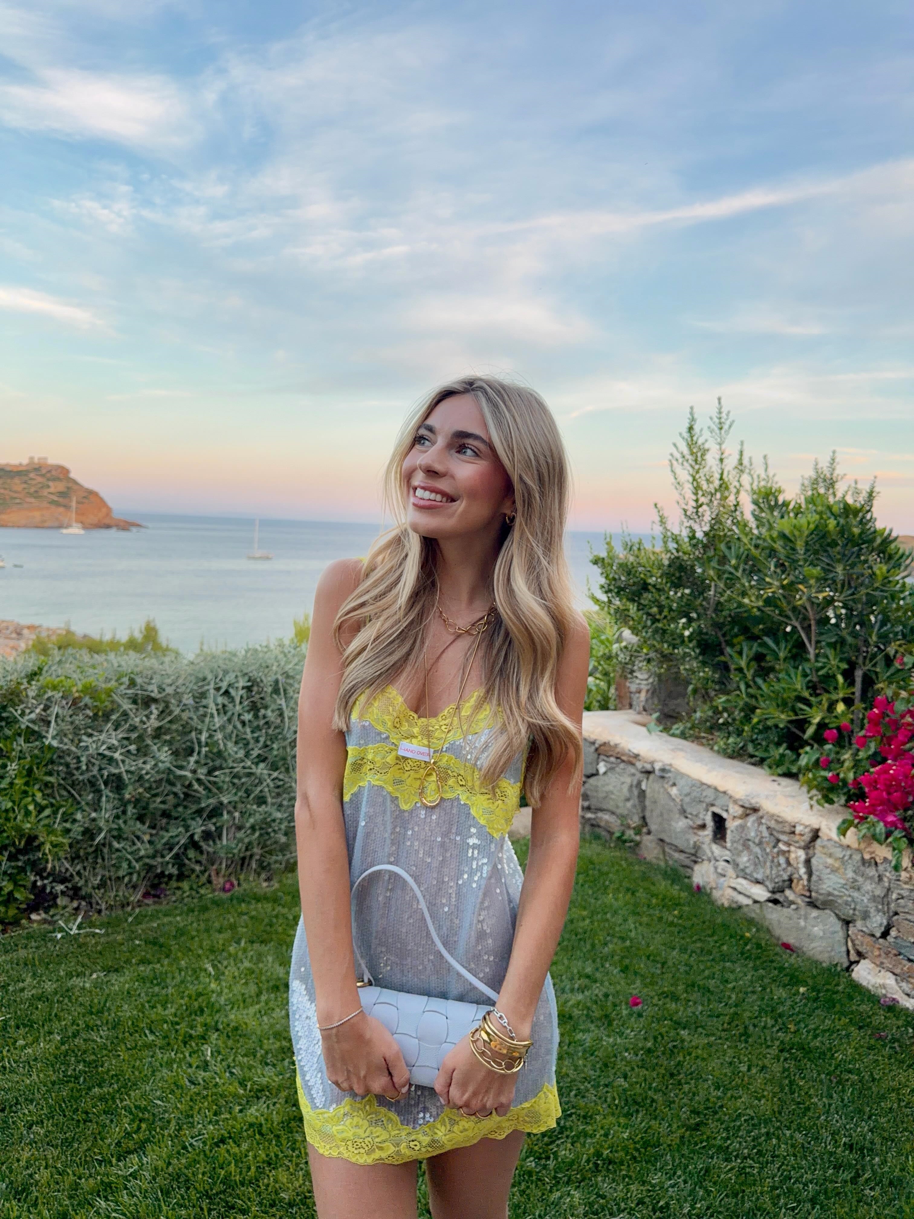 Abito da donna sexy con canotta e gonna corta, alla moda, a blocchi di colore, in pizzo e paillettes, scollo a V, vestibilità slim, velato, per feste estive in spiaggia 2026