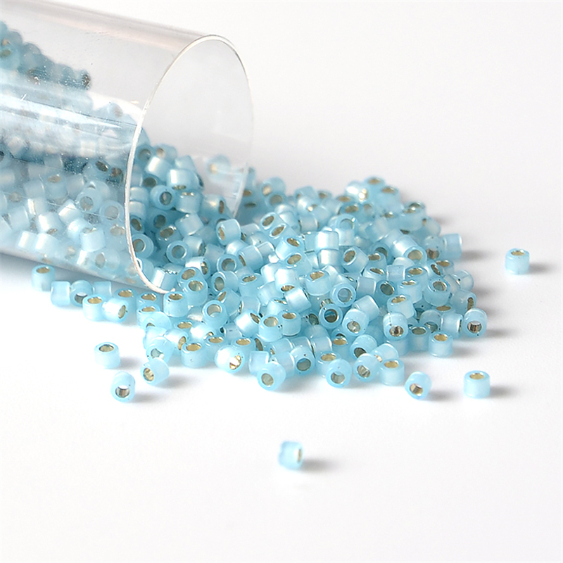 2000 stücke 11/0 Japan Miyuki Delica Seed Perlen Opal Farben Glas Seed Bead für Hand Stickerei Diy 1,6x1,3mm Moderne Stil