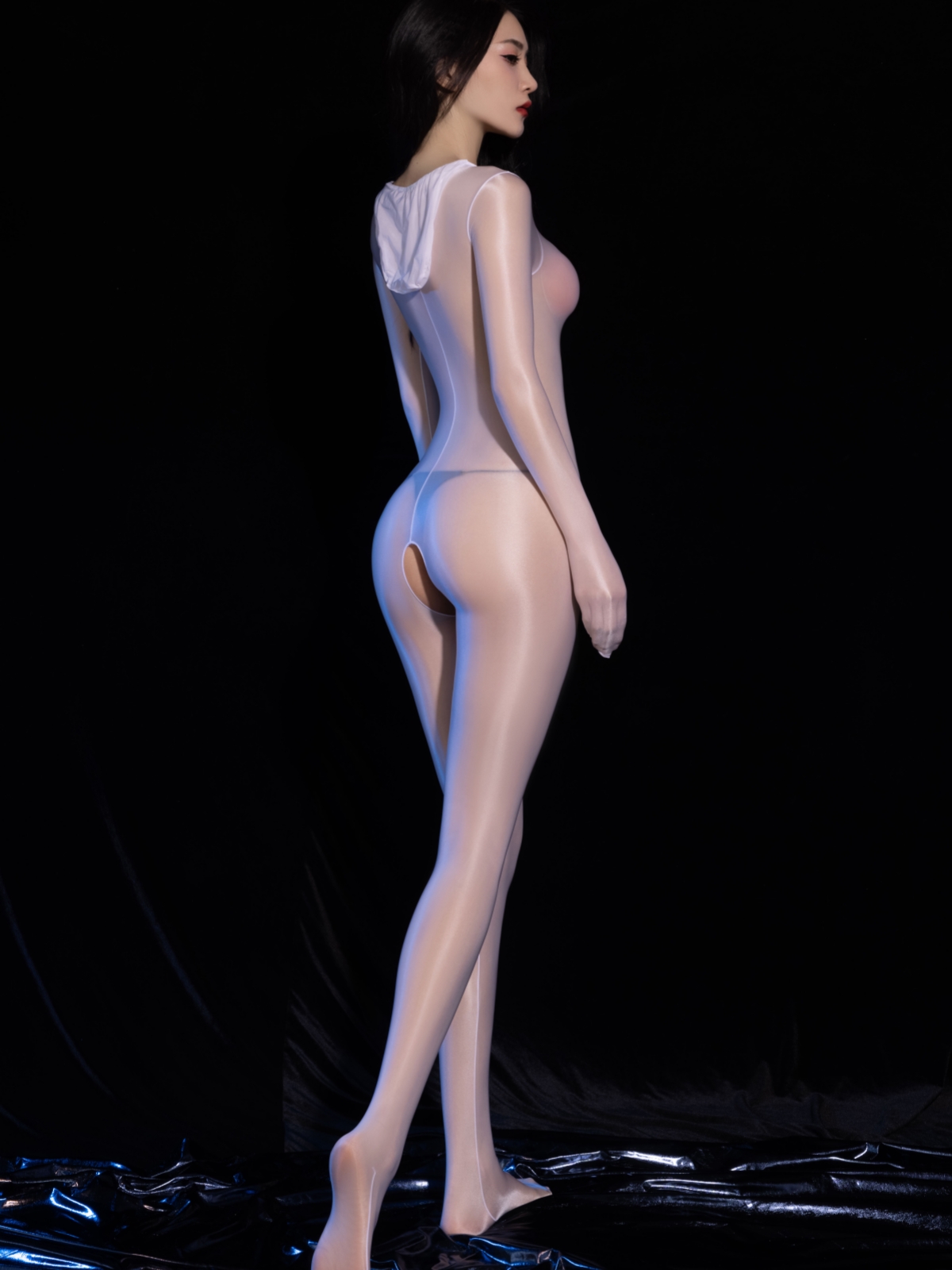 จั๊มสูทขนาดบวกสําหรับผู้หญิงเชียร์เงามันเงาบางเต็ม Bodystocking เนียนไนลอนยืดหยุ่นผ้า Crotchless พร้อมถุงมือหน้ากาก