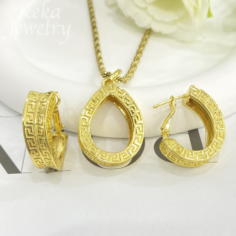 Conjuntos de joyería dorada de Dubái para mujer, collar nupcial italiano de lujo, pendientes colgantes, accesorios para fiesta de boda, regalos para mujer