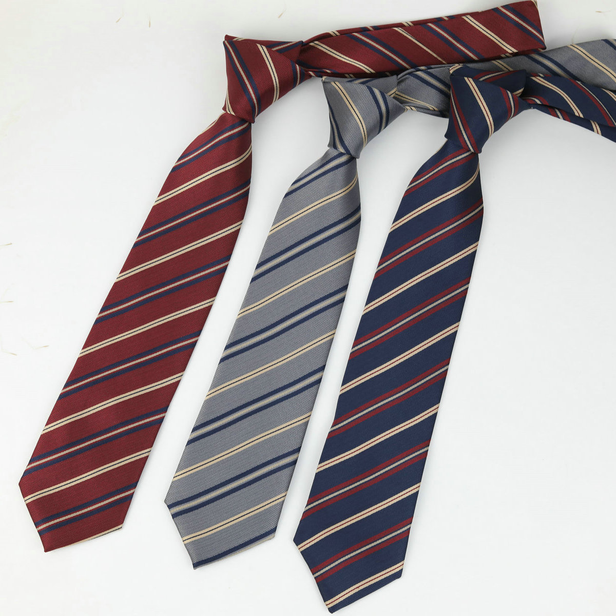Corbata japonesa JK para hombre y mujer, accesorios de ropa para decorar uniforme de estudiante, pajarita de mano, estilo universitario, corbatas de rayas rojas para niñas