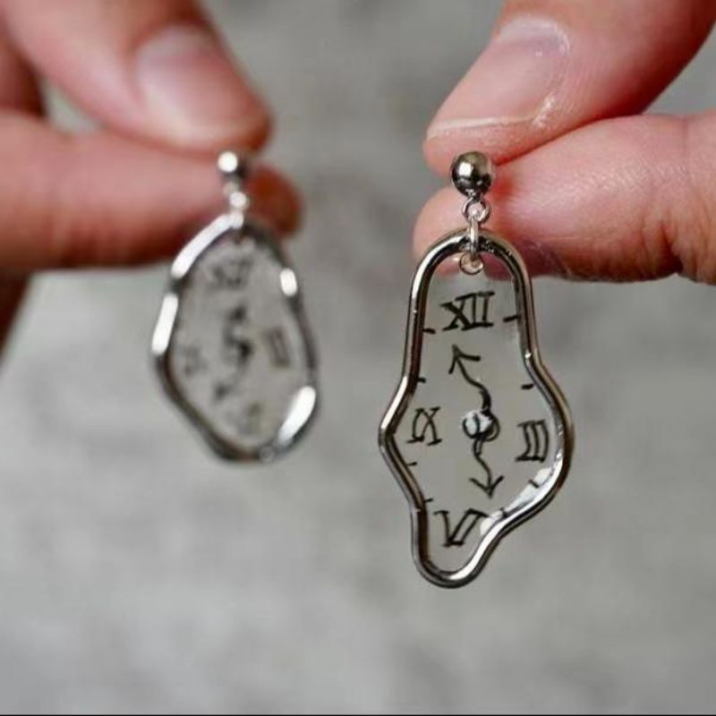 Einzigartige Uhr-Ohrringe, kreatives unregelmäßiges Uhr-Design, Vintage-Ohrringe, 2024, neuer Statement-Schmuck, Großhandel für Damen-Accessoires