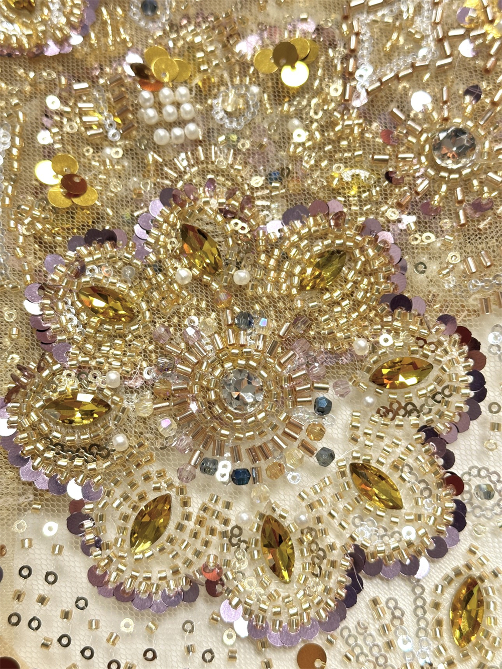 Encaje de cuentas africanas de lujo 2025, tela de lentejuelas hecha a mano de alta calidad para vestidos de fiesta de noche, estilo nigeriano