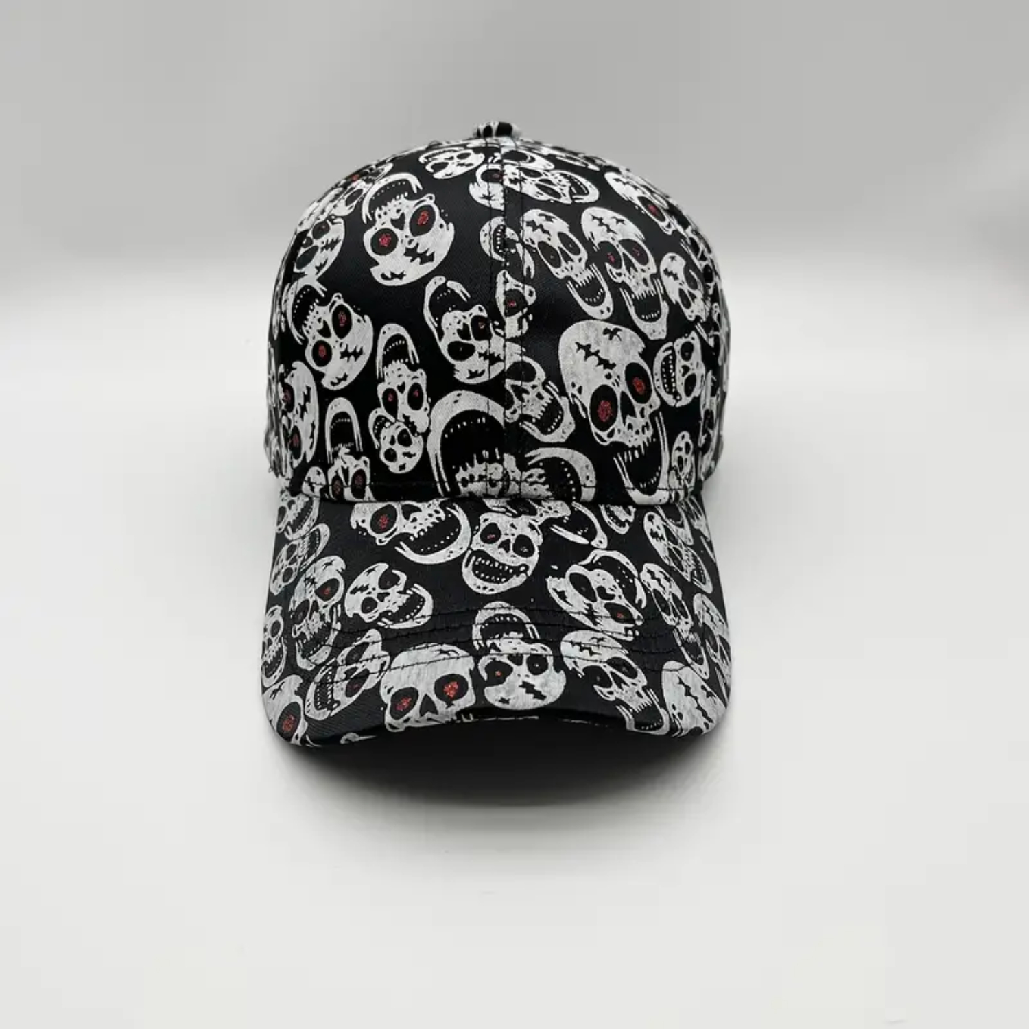 Spersonalizowana czapka z daszkiem z czaszką na Halloween - czapka unisex w stylu upiorznym