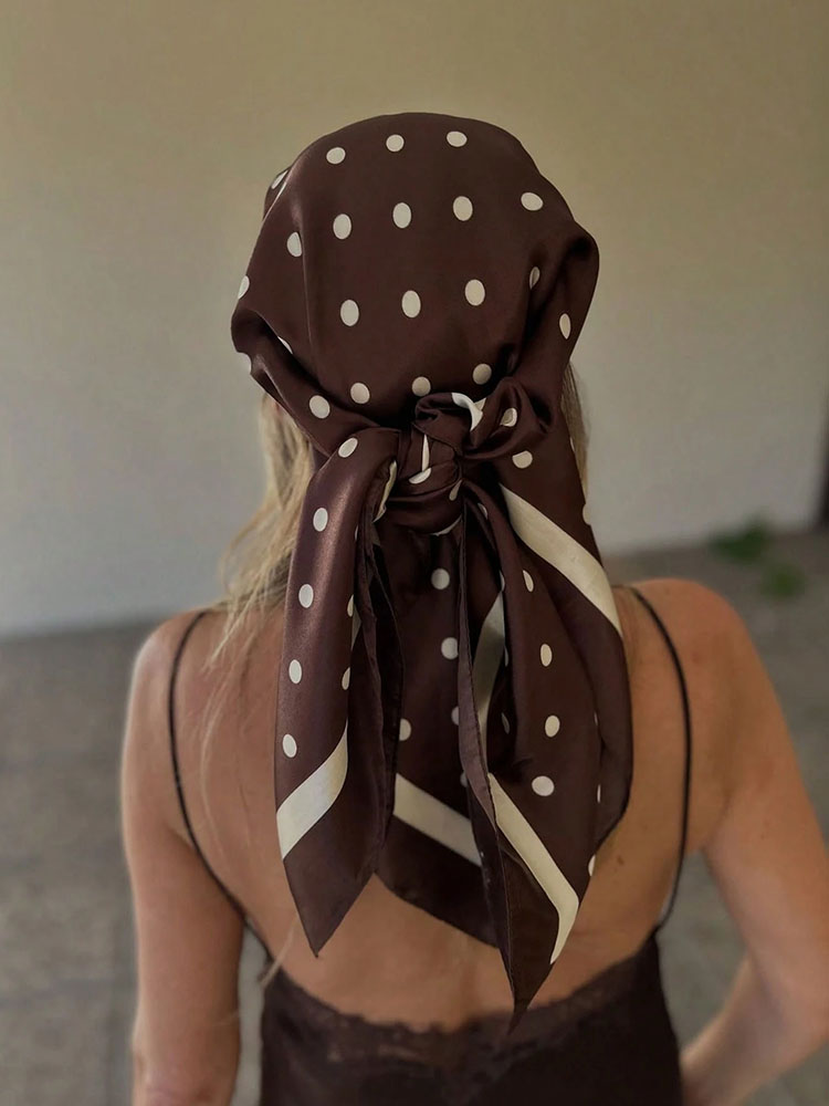 Luxe Dot Zijden Sjaal Vrouwelijke Vierkante Bandana Hijaabs Hoofd Wraps voor Vrouwen Mode Foulard Sjaals Vrouwelijke Halsdoek Zomer