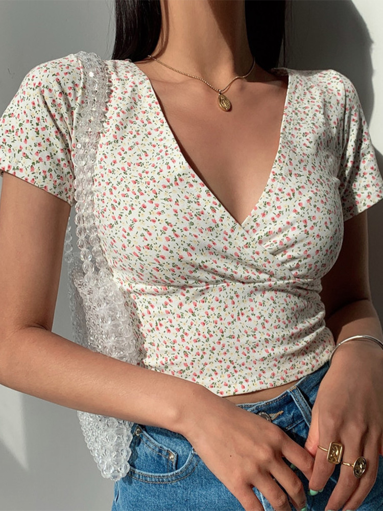 Letni francuski retro kwiatowy dekolt w serek z krótkim rękawem T-shirt Slim wyszczuplający dziki wysokiej talii T-shirt damski top