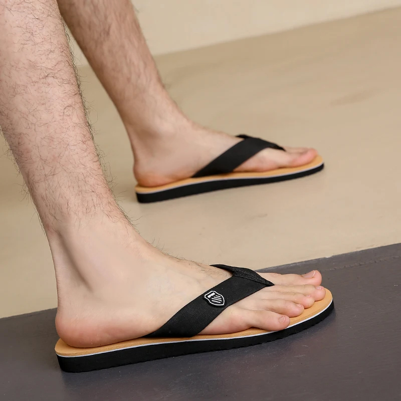 Hommes pantoufles été respirant plage loisirs chaussures sans lacet hommes tongs léger doux unisexe pantoufle diapositives Zapatillas
