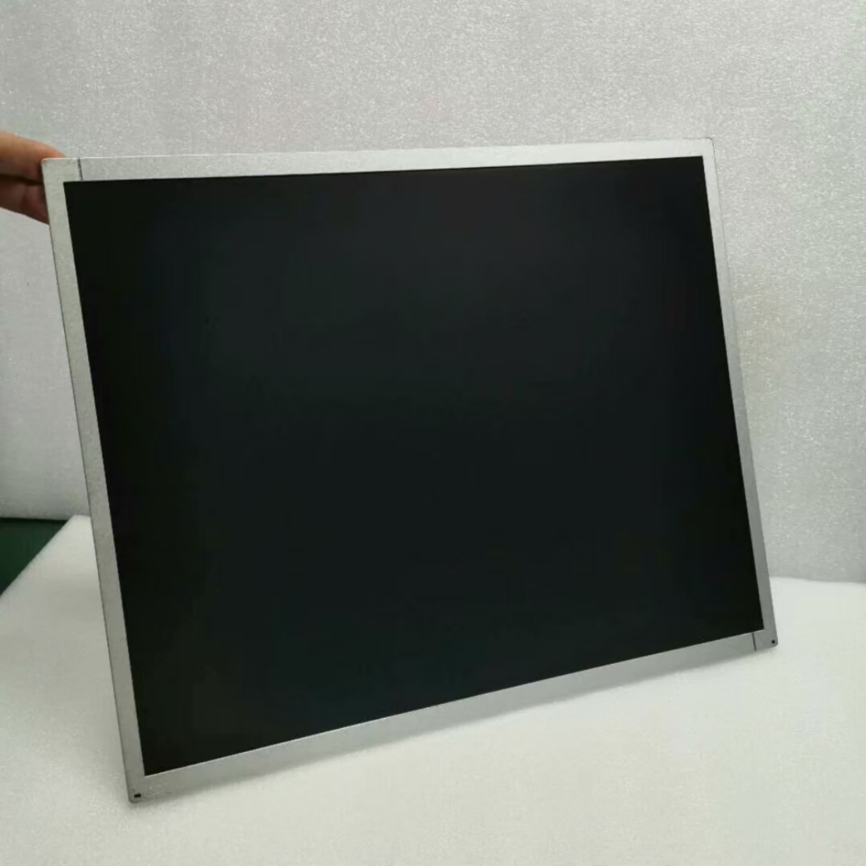 M170ETN01.1  LCD Panel    100%NEW
