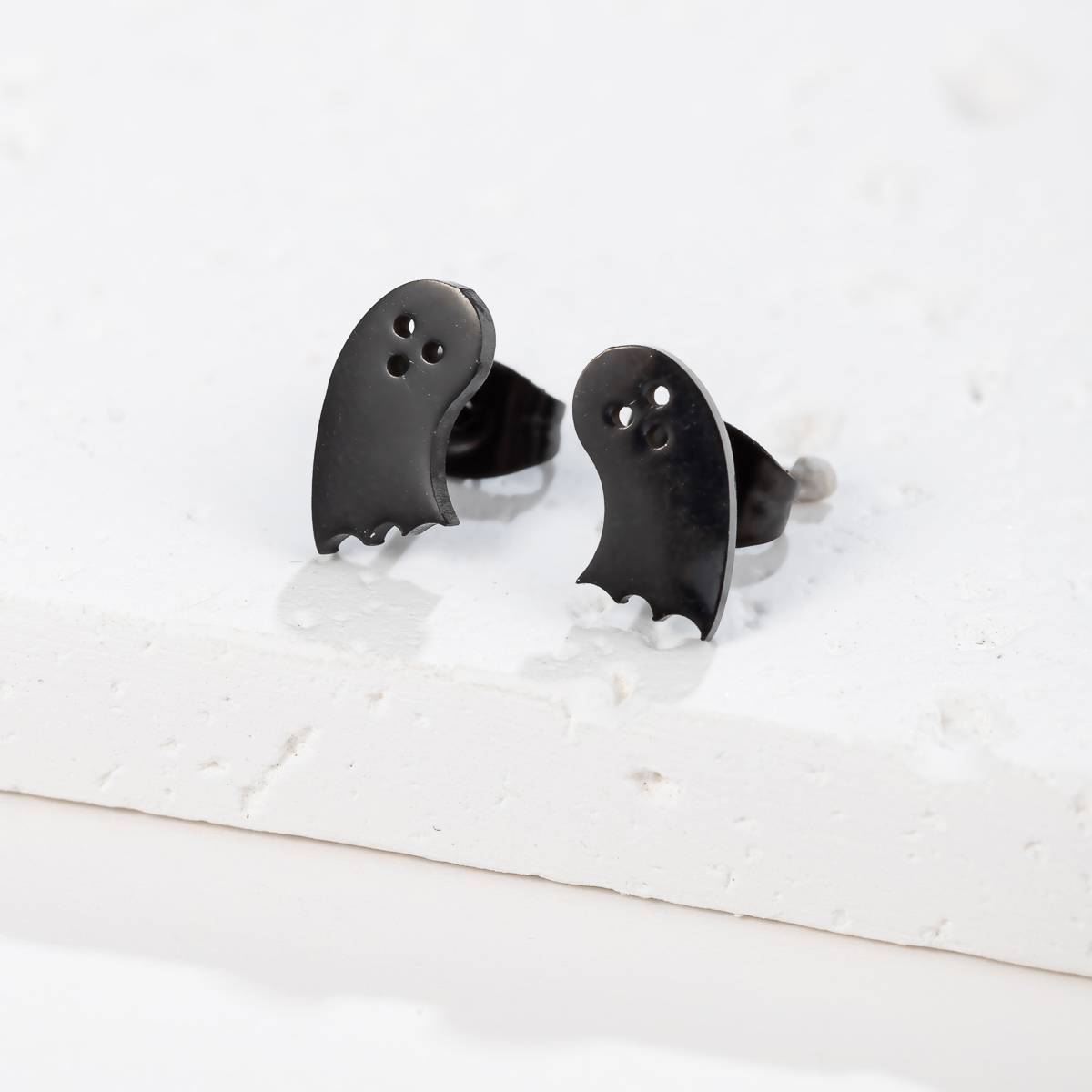 Brincos de piercing de orelha fantasma monstro de aço inoxidável para mulheres brincos de cartilagem festa de halloween joias presentes pendientes