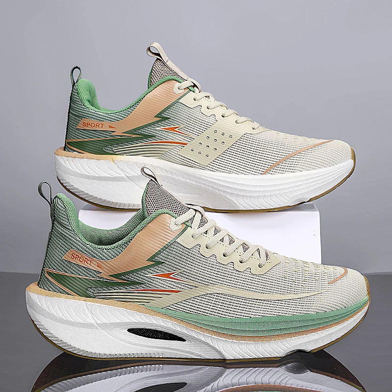 Sepatu Olahraga Berkualitas Tinggi Pria Wanita Kasual Platform Lari Sneakers Trainer Pria Bernapas Sepatu Basket