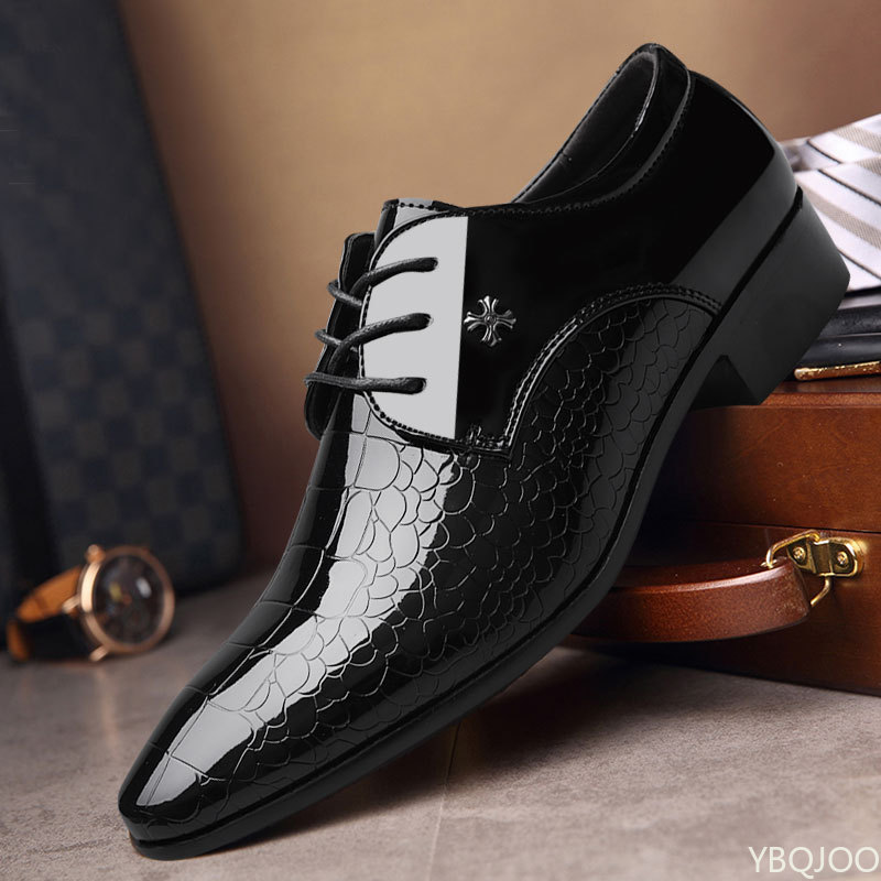 Scarpe da uomo in vernice di lusso con punta a punta Scarpe eleganti Scarpe da sposa oxford più nuove Tendenza taglie forti Calzature maschili Zapatos