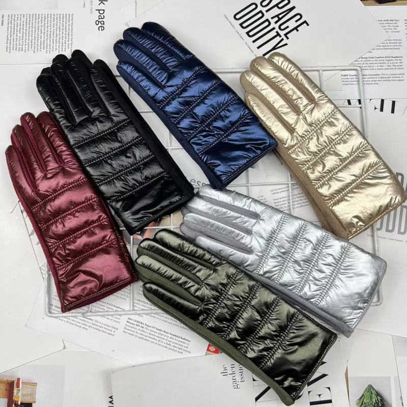 Inverno moda feminina luxo à prova dwaterproof água manter quente tela de toque mais lã para baixo pano camurça luvas macias elasticidade