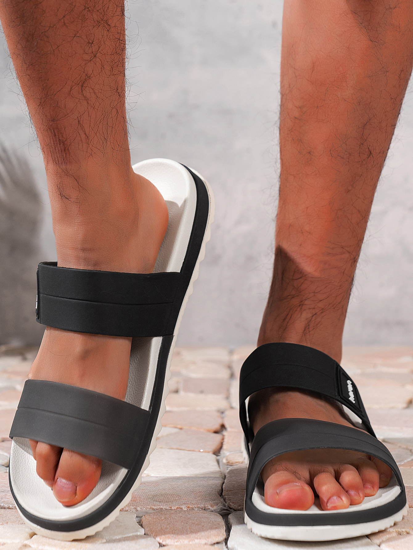Lässige Herren-Hausschuhe, wasserdicht, rutschfest, weiche Sohle, verschleißfest, modische Slip-On-Sandalen