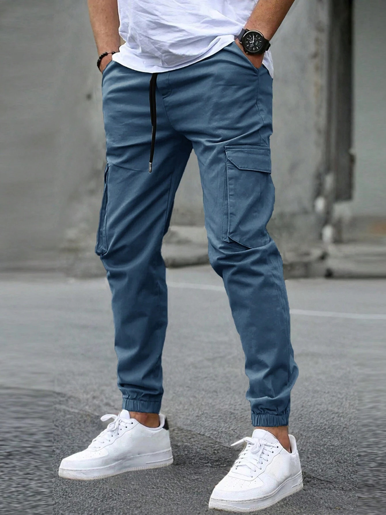Slim-fit cargobroek voor heren met elastische taille, meerdere zakken, zoom met manchetten, comfortabel voor casual buitenkleding