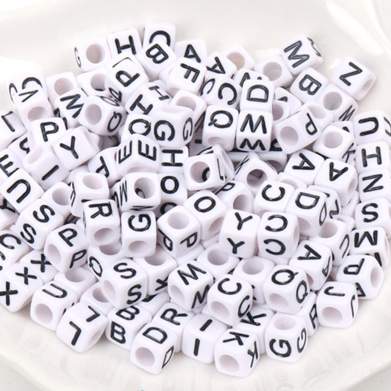 Cube de lettres Alphabet blanches et noires, en acrylique, perles amples adaptées à la fabrication de bijoux, 6mm, 100 pièces, vente en gros