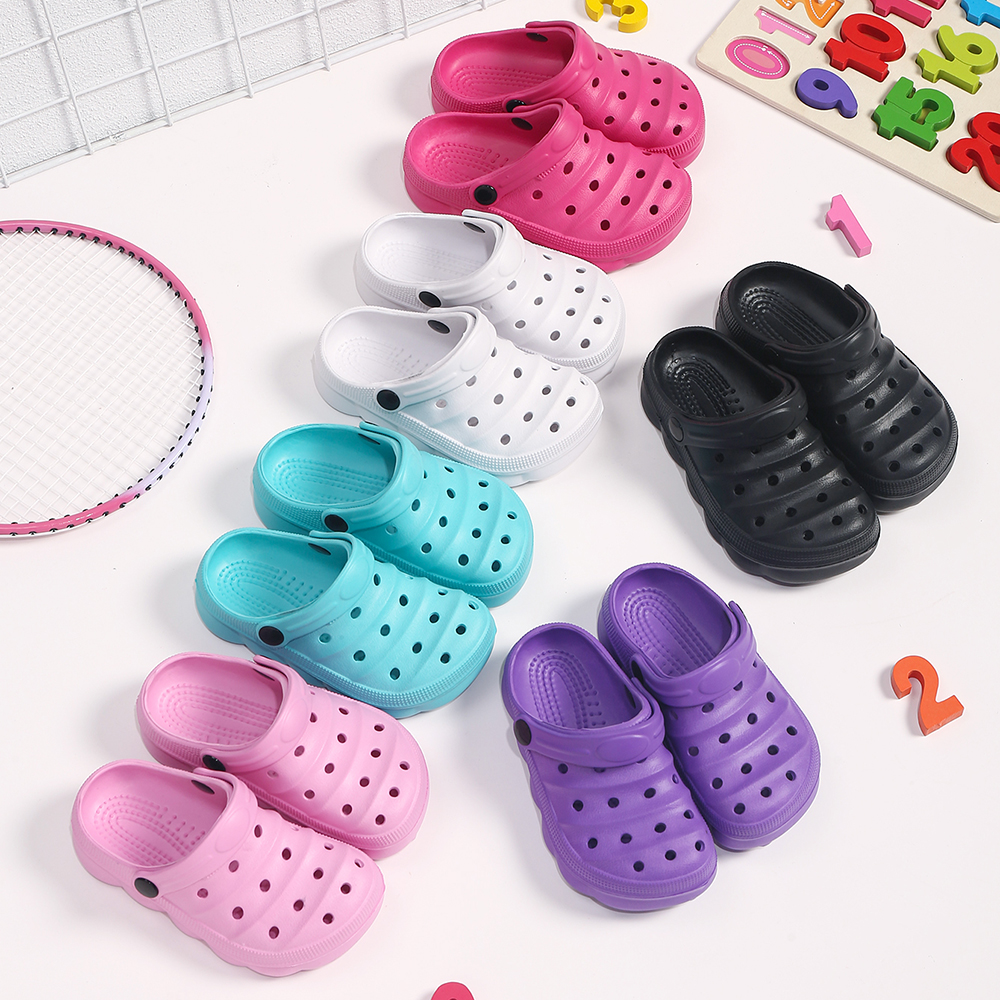 Pantoufles imperméables pour enfants, diapositives d'été et d'extérieur pour femmes, chaussures de jardin à semelle souple, sabots d'allaitement classiques d'intérieur, sandales coulissantes, nouvelle collection