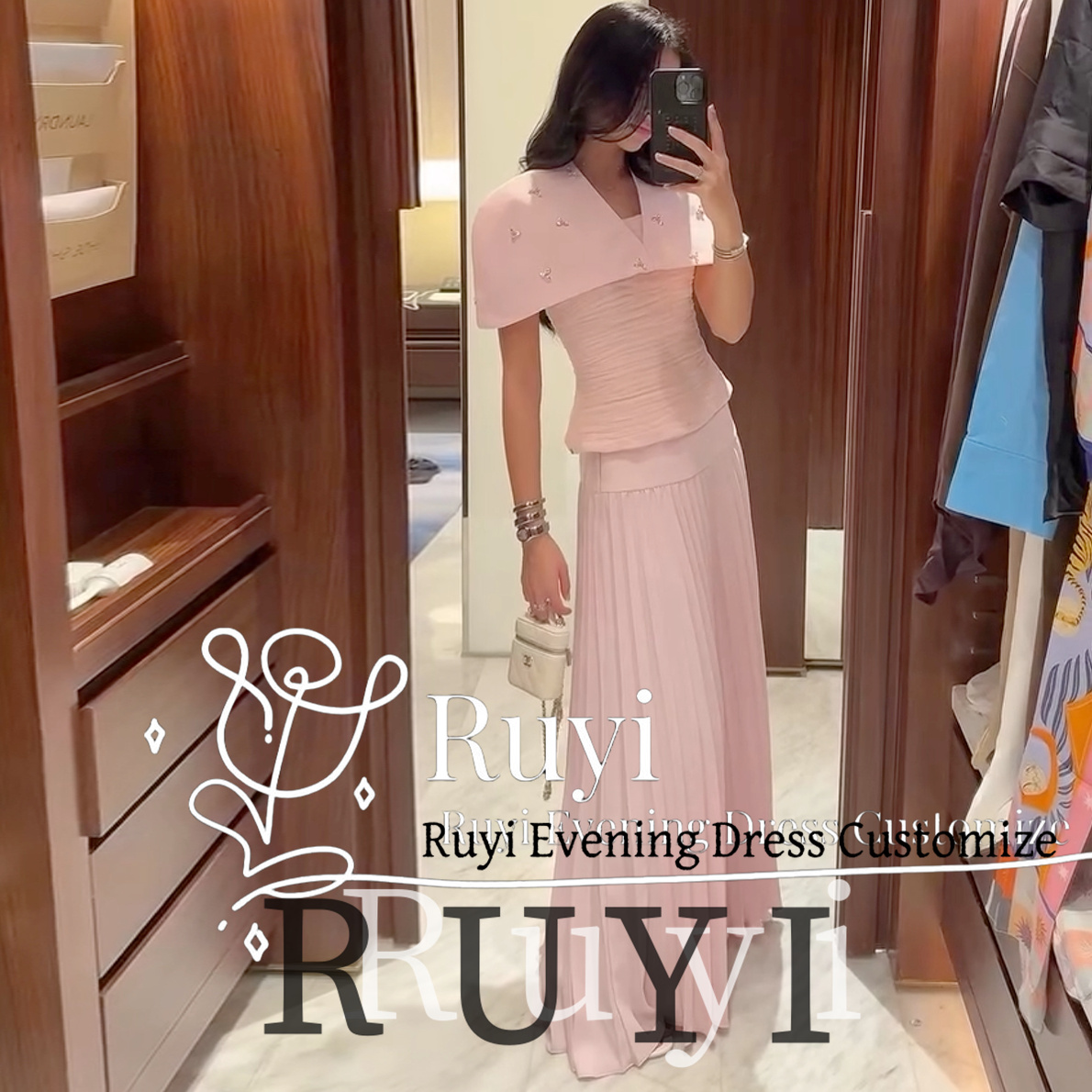 ที่กําหนดเองสีชมพูอ่อนจีบหวานพรหมชุดลูกปัด Cape ชุดราตรียาว 3 ชิ้น Party ชุดอย่างเป็นทางการ