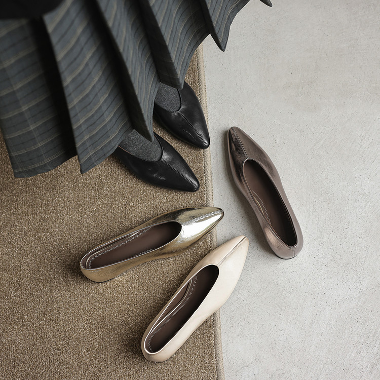 Damen Leder-Flats Loafer Mary Jane Schuhe aus Echtem Schafsleder mit Schlichtem Design in Gold-Thunfisch-Farboptionen
