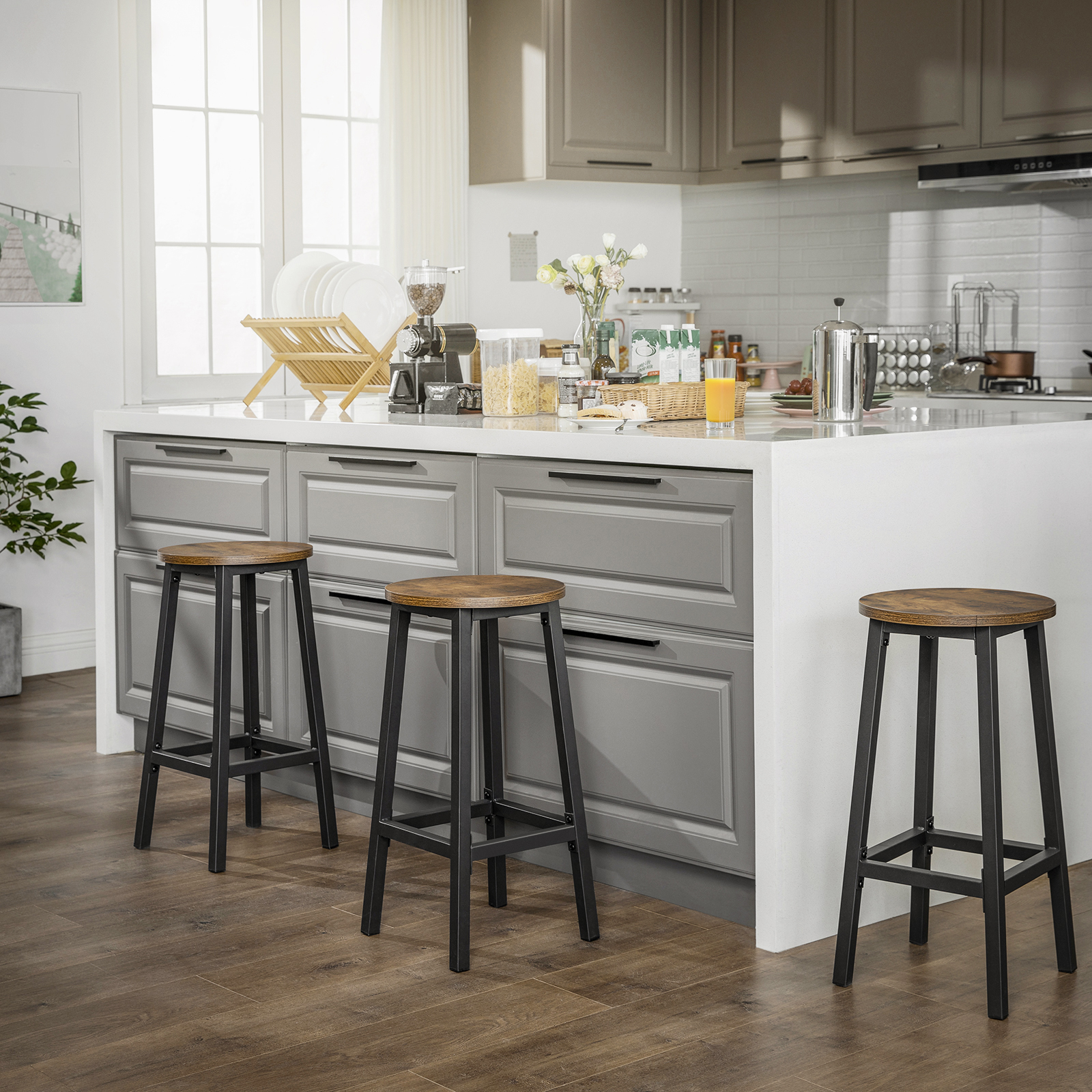 VASAGLE Bar Stools Set of 2, Kitchen Stools, Bar Chairs with Metal Frame and Footrest, Easy to Assemble
