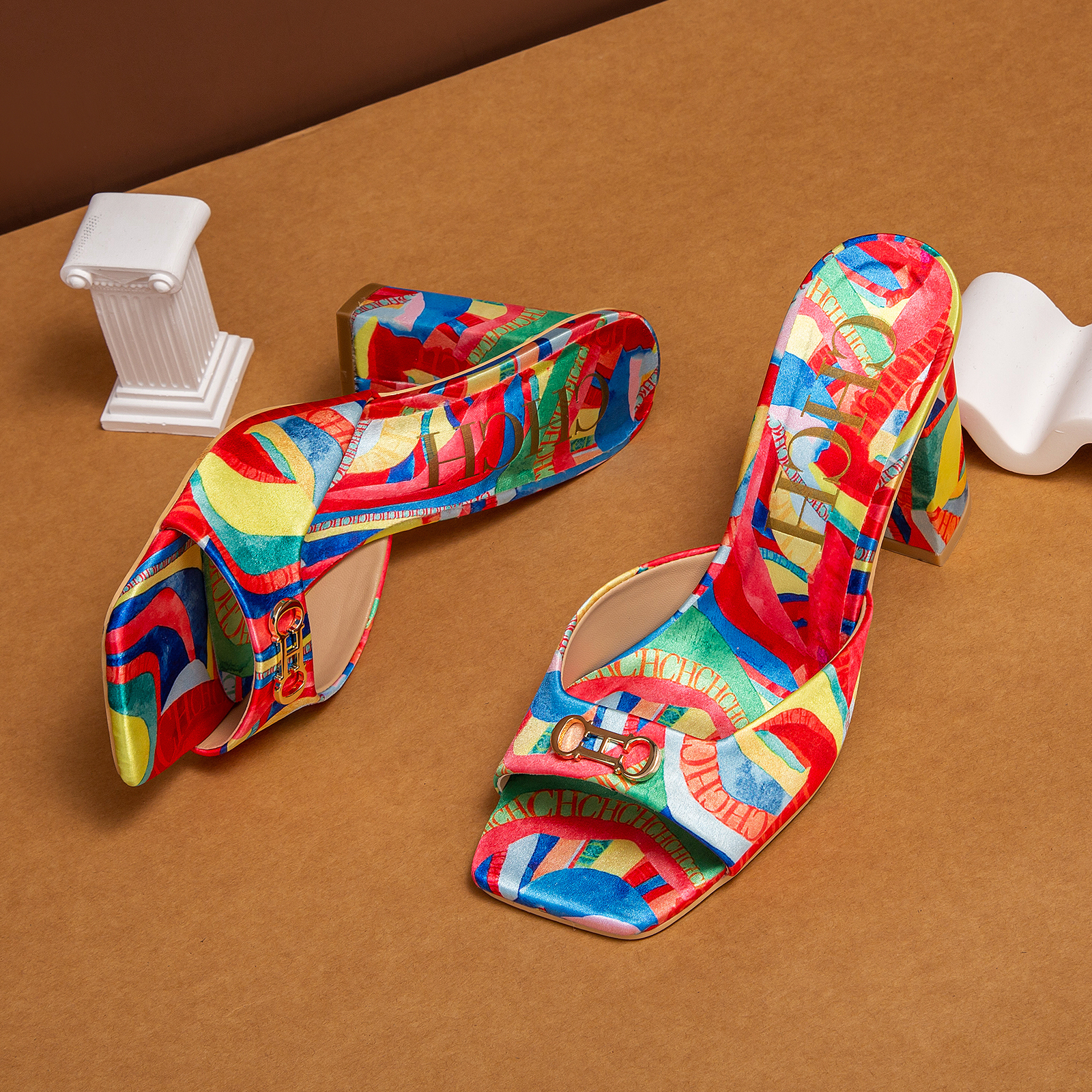 Zapatillas de exterior sencillas con diseño de estampado colorido para mujer, zapatos clásicos con tacón único con patrón de flores único
