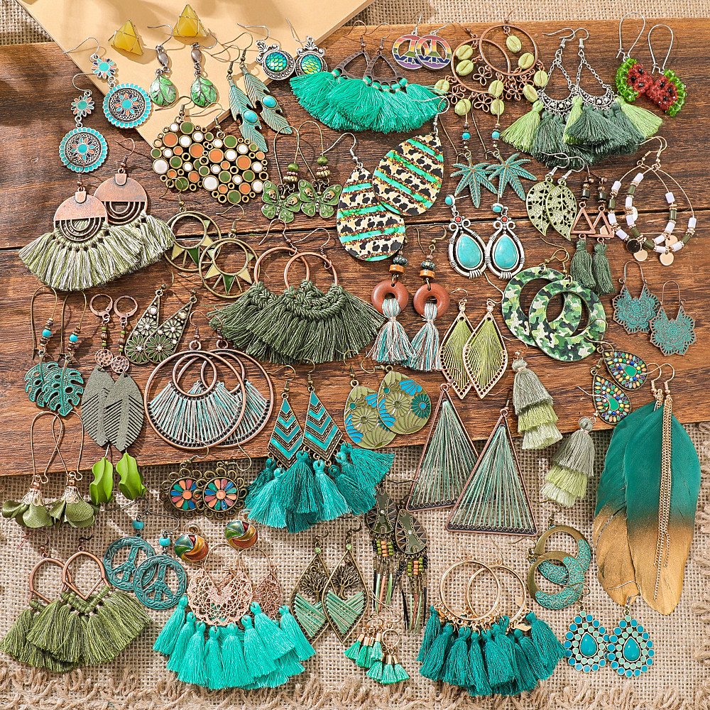 Set di 7/11/15/21 Paia di Orecchini Assortiti per Donne, Stile Foresta a Tema Verde, Set Combinato di Orecchini con Nappine per Uso Quotidiano