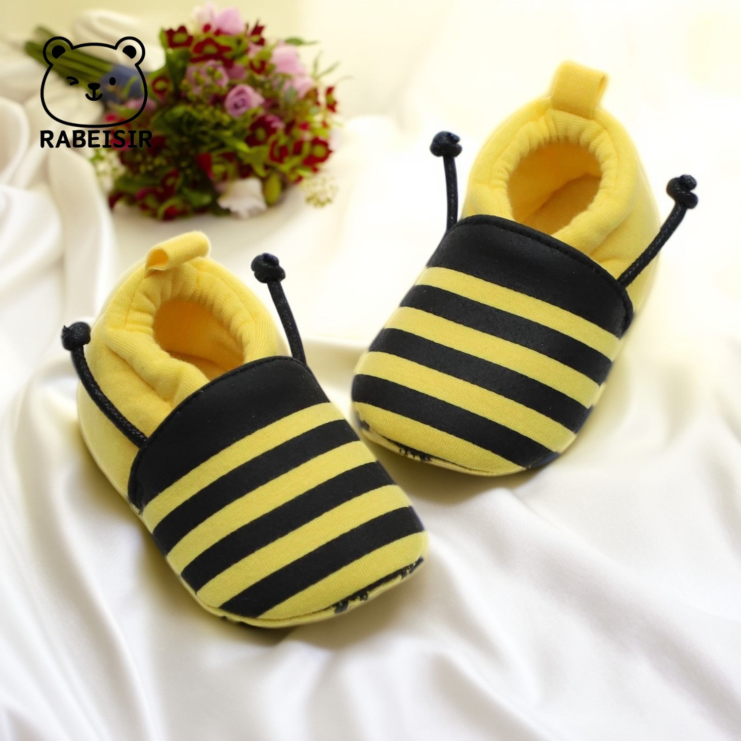 Sapatos de pano para bebês de outono e inverno de 0 a 18 meses, sapatos macios e que não caem
