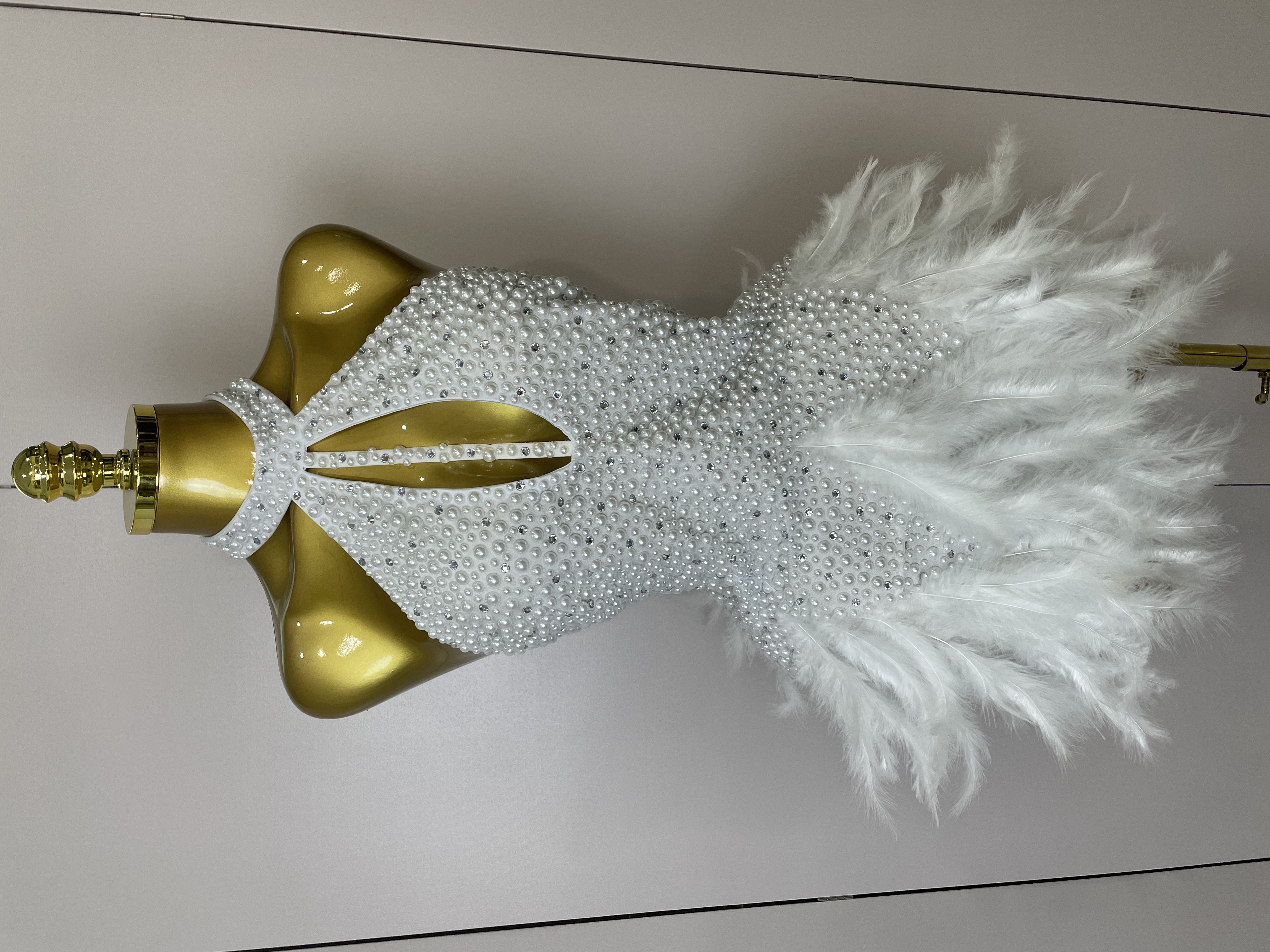 Luxe Glitter Veer Parels Halter Backless Korte Witte Feestjurk Vrouwen Vieren Verjaardag Outfit Prestaties Danskostuum