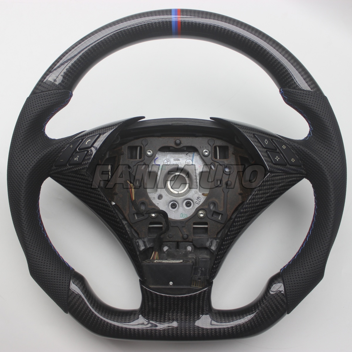 Replacement Real Carbon Fiber Steering Wheel with Leather for BMW E60 E61 5 Series 2003-2010