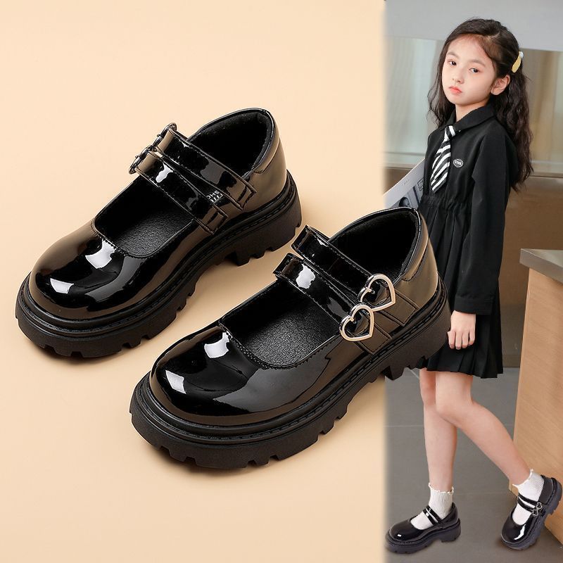 Sapatos Mary Jane Chunky para Meninas com Fivela em Forma de Coração e Salto Grosso, Sapatos Lolita em Couro Sintético Preto