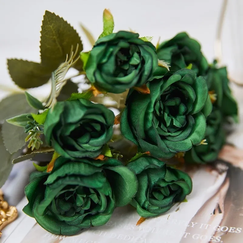 Vintage 8 หัวประดิษฐ์ดอกไม้ผ้าไหม Peony สีเขียว Rose สําหรับตกแต่งดอกไม้ปลอมงานแต่งงานห้องปาร์ตี้ DIY Bouquet Decor