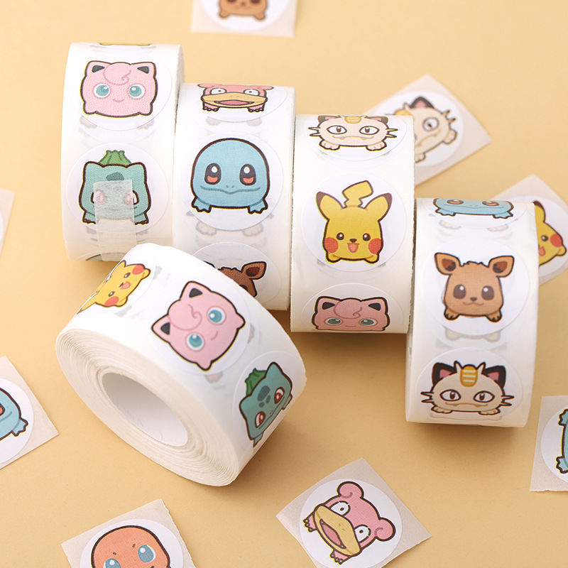 500 Adesivos de Desenho Animado Pokémon em Rolo, Kawaii Anime Pikachu Charizard, Adesivos Redondos para Laptop, Decoração DIY, Brinquedo de Recompensa, Presente