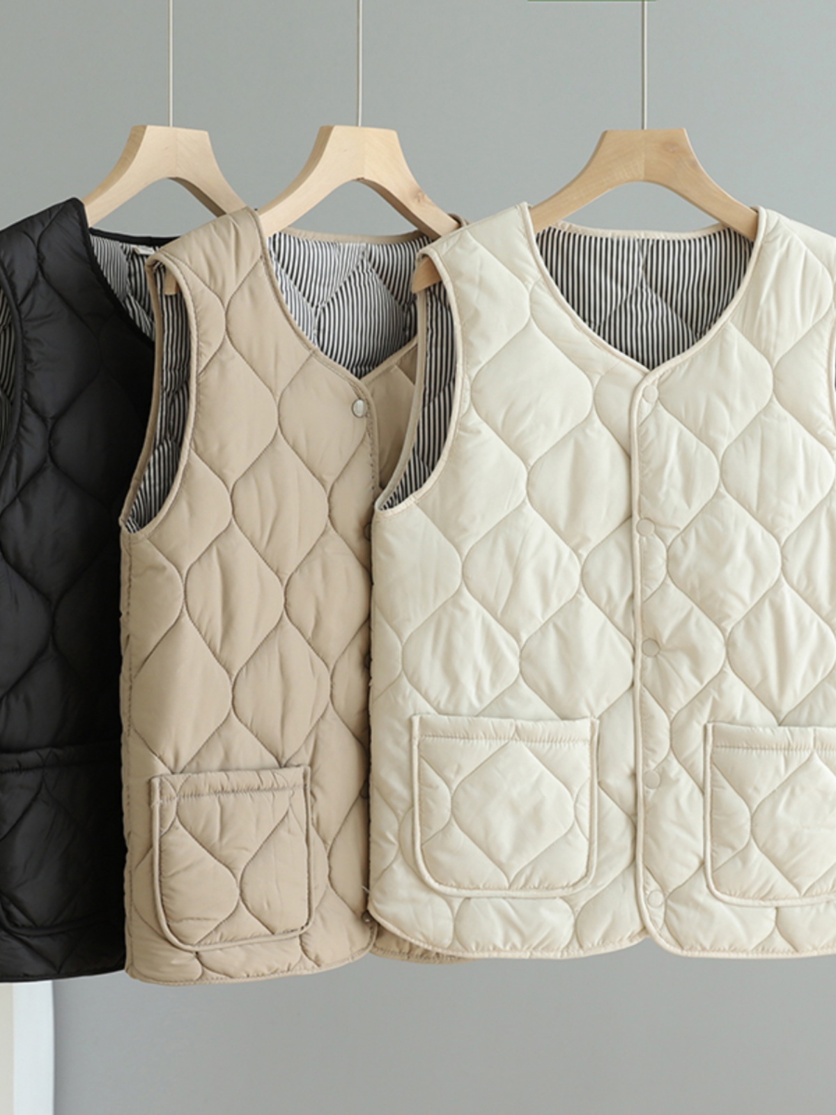Lightweight down Cotton Vest Women's Inner Wear Short Sle V-Neck Single Button Closure Novel Polyester Fiber Mommy's Autu...