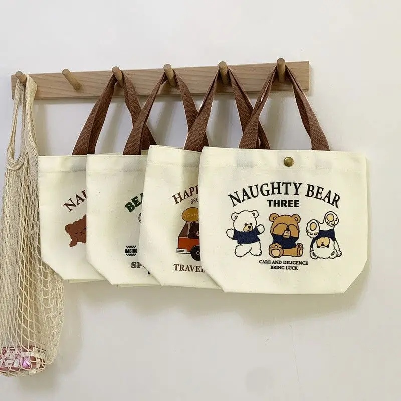 Niedliche Bären-Leinwand Mini-Handtasche für Frauen Tragbare Lunchbox Kleine Schüler-Schultasche Ideale Geschenktasche