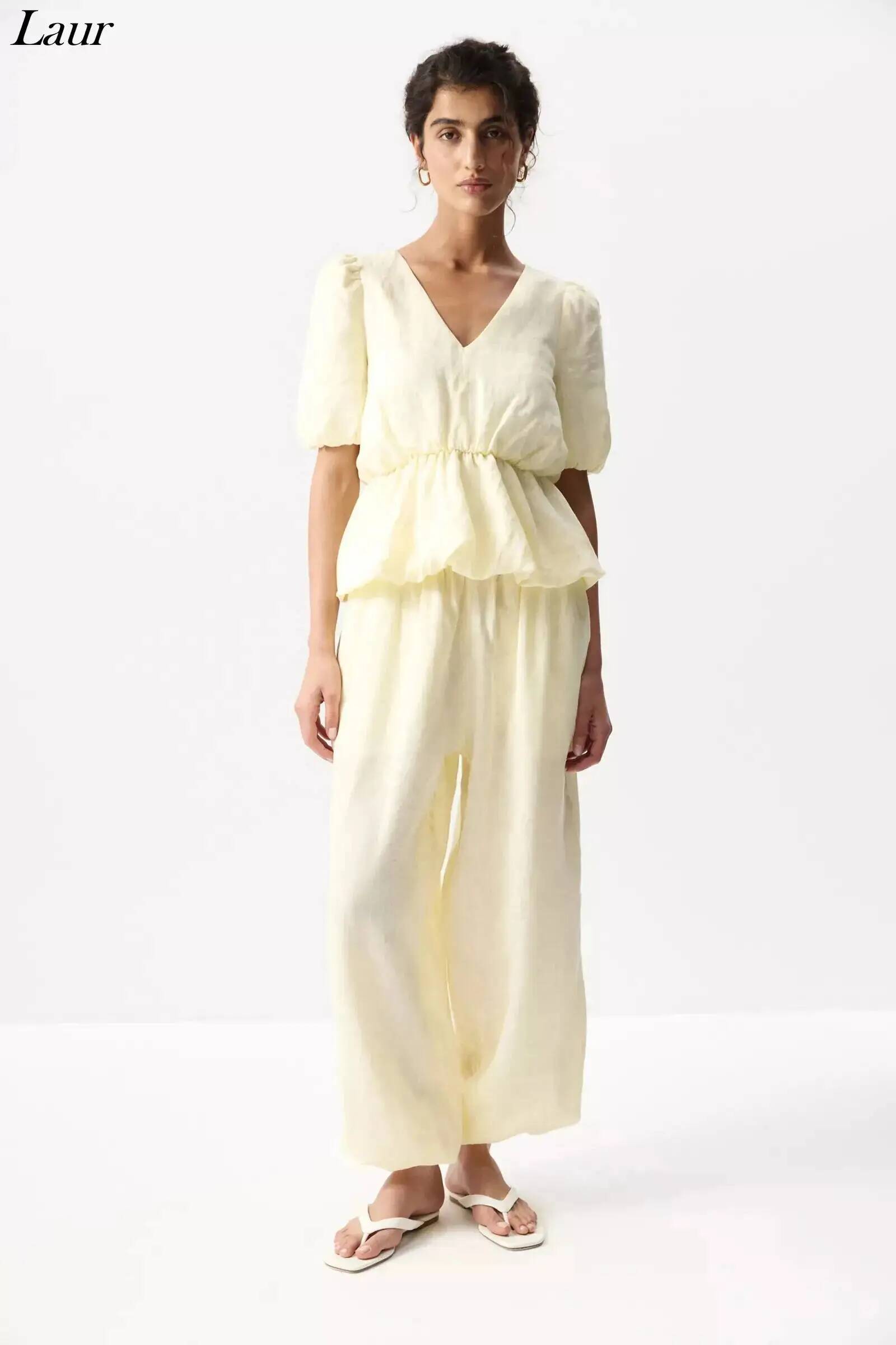 Laru Ladies' Linen Suit With A Fluffy V-neck And Balloon Sleeves, Paired With Wide-leg Pants. 2026 High-quality Casual Outfit.