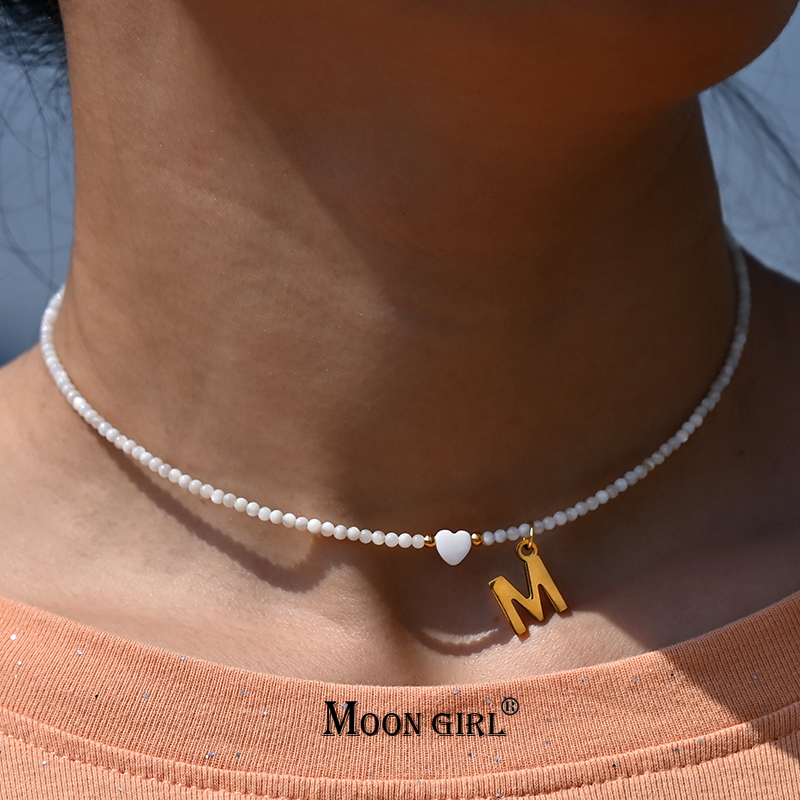 Collier coeur Initial en acier inoxydable pour femmes perles naturelles lettre ras du cou bijoux de mode Boho Streetwear Collier Femme