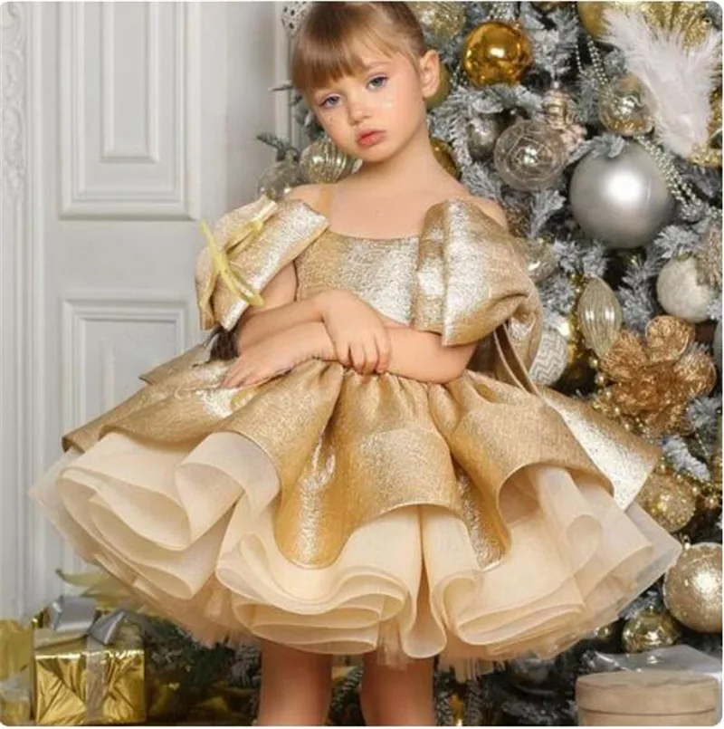 Abiti da ragazza di fiore in raso dorato gonfio al ginocchio Abito da cerimonia nuziale glitterato con fiocco Abito da tutù di balletto per spettacolo di compleanno per bambini