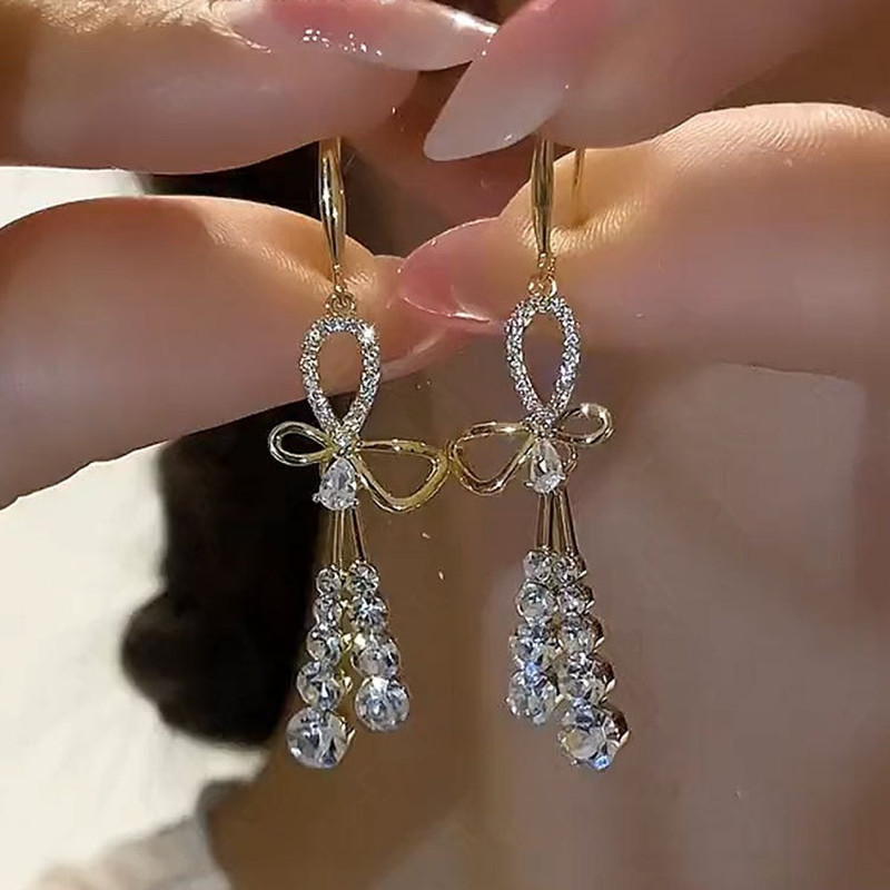 Nuevos exquisitos pendientes de borla de circonia con tachuelas de lazo para mujer, lujosos y elegantes accesorios para graduación, joyería de fiesta, regalos de aniversario