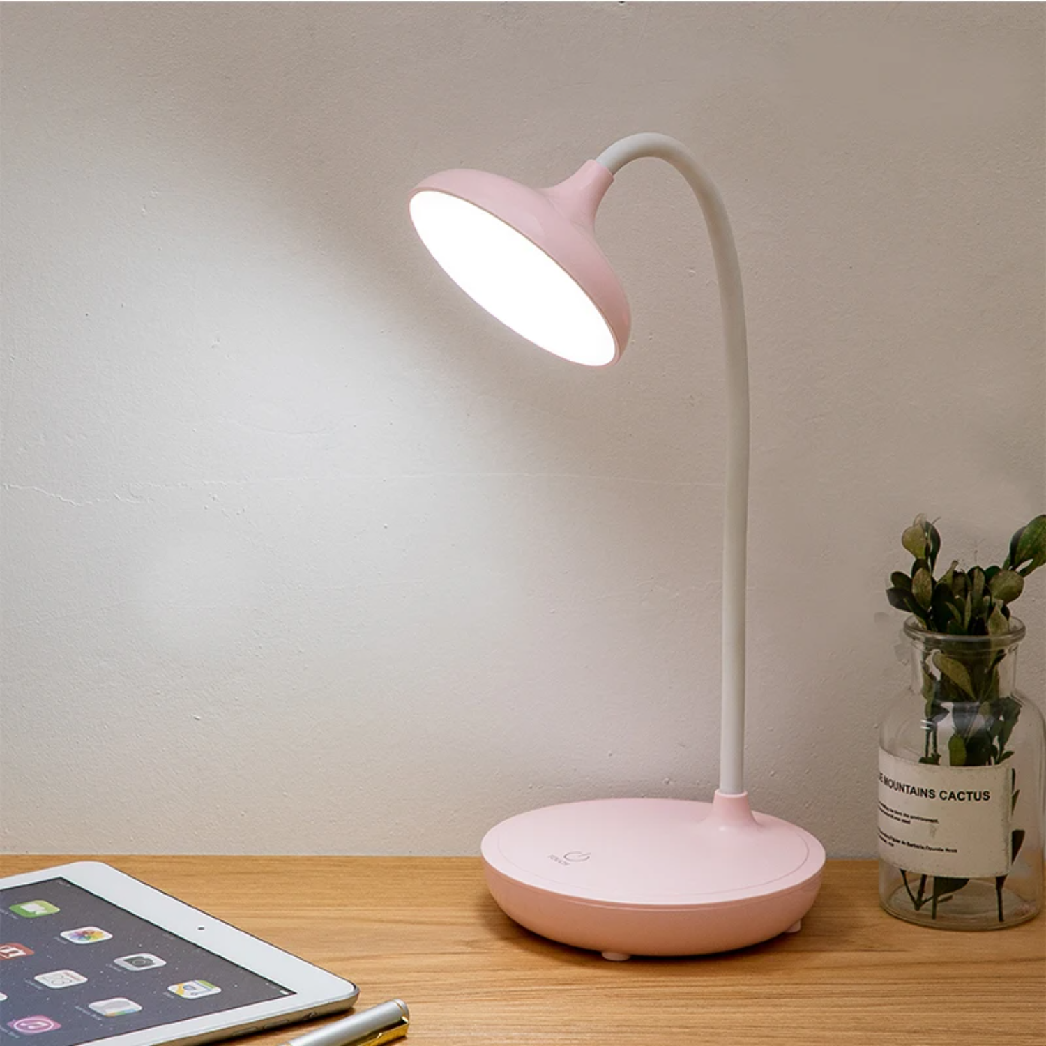 Luz de mesa dormitorio lectura Camping Led recargable protección ocular venta al por mayor sala de estar caliente plegable