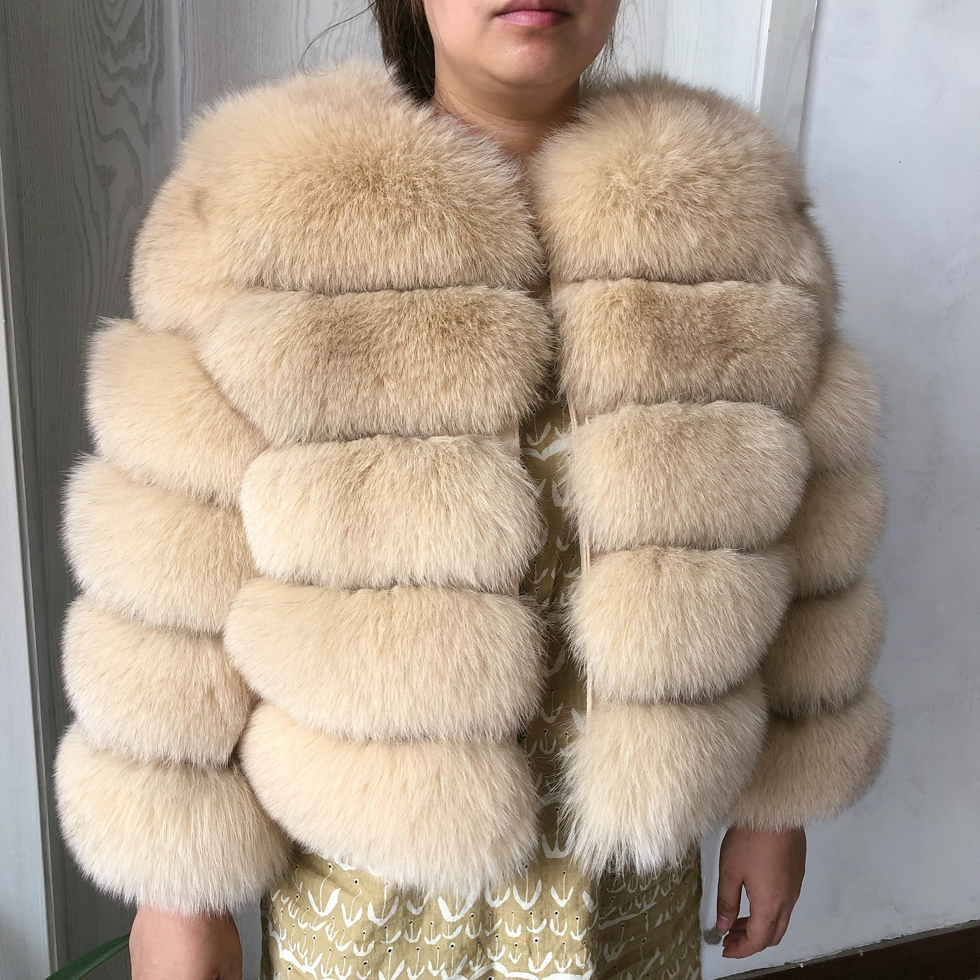 ใหม่ขนสุนัขจิ้งจอกจริงผู้หญิงฤดูหนาว WARM เสื้อขนสัตว์ธรรมชาติสั้น Raccoon FUR Coat ขนสัตว์จริง 100% คุณภาพสูงขายร้อน
