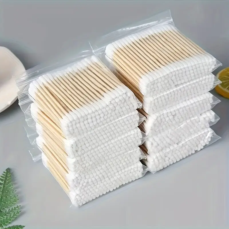 Double Head Cotton Swab Soft Round Tip Women Makeup Cotton Buds Tip for Wood Sticks Nose Ears Cleaning Health Care Tools