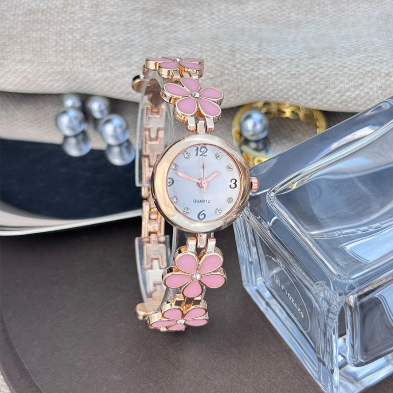 Jam Tangan Quartz Wanita yang Anggun: Desain Bunga Hitam & Merah Muda yang Elegan - Ide Hadiah Sempurna untuk Segala Acara