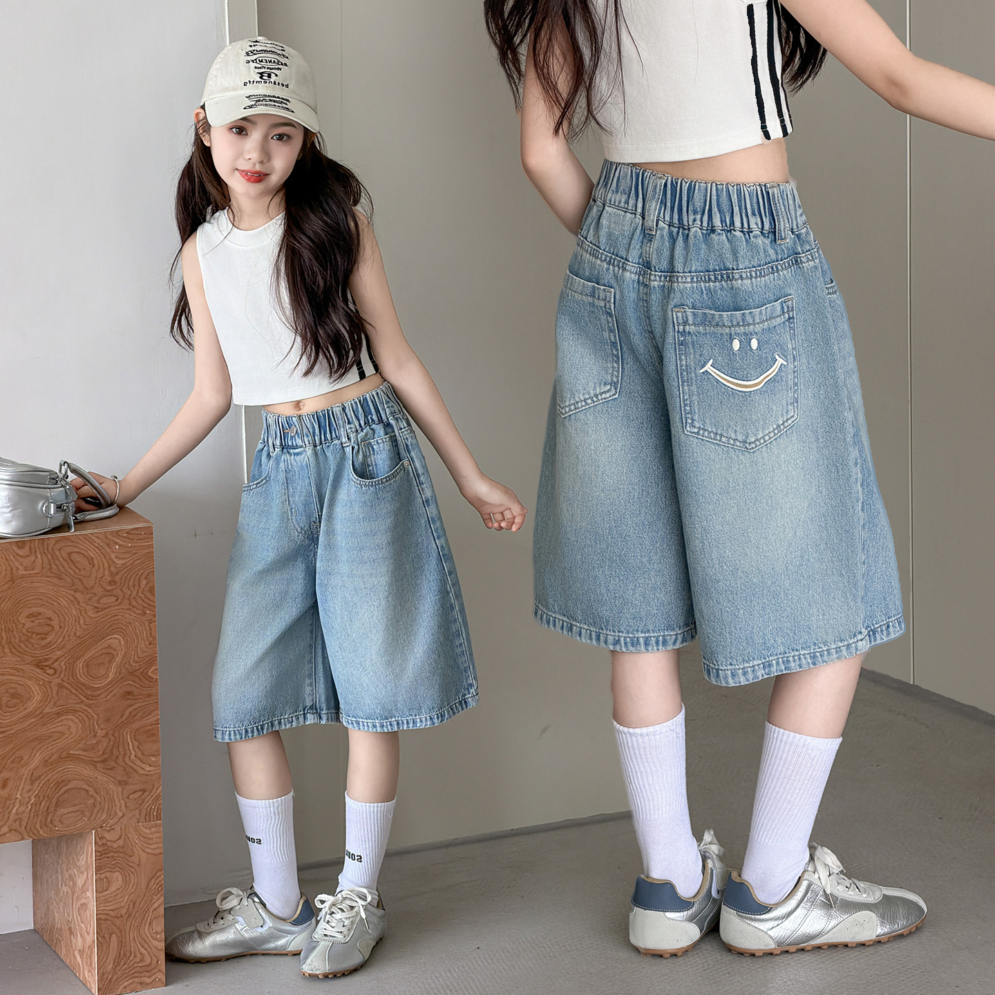 Shorts Jeans Femininos para Adolescentes, Estilo Fino de Verão, Modernos e na Moda, com Corte Curvo, Comprimento até o Joelho