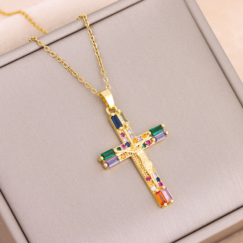 Nuevos collares bohemios Retro coloridos de cristal de circón con colgante de cruz de Jesús para mujer, estilo Punk Vintage, joyería de cadena para el cuello para mujer