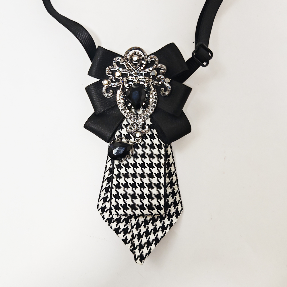 Corbata de Cuadros Negra con Diamantes para Mujer, Hecha a Mano, Imprescindible para el Regreso a Clases, Combinable con Uniformes