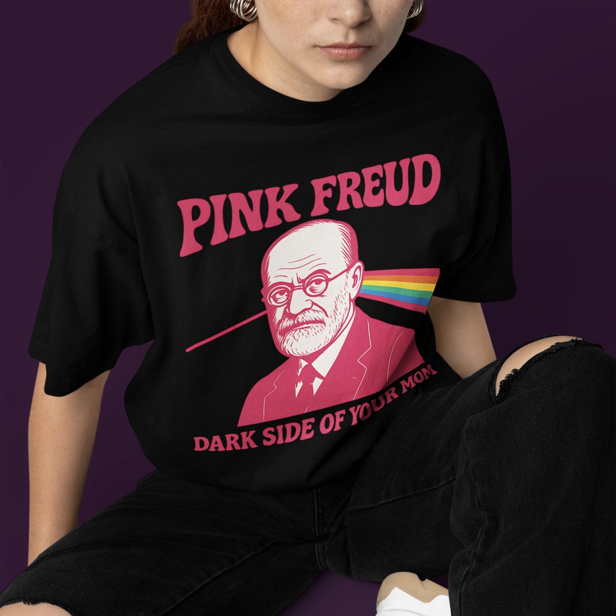 Pink Freud Dark Side of Your Mom T-Shirt Y2K Vintage bedruckte Baumwolle Kurzarm Casual Fashion Loose Streetwear Unisex