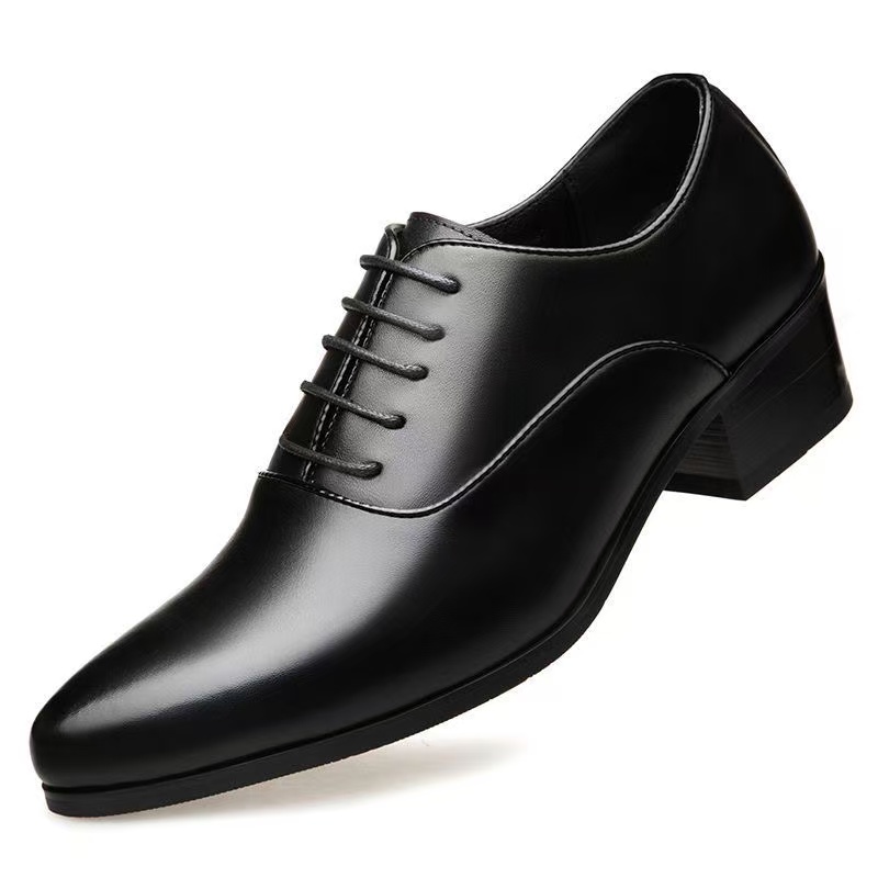 Scarpe da uomo in pelle di vacchetta, alla moda, casual, eleganti da ufficio con suola spessa.