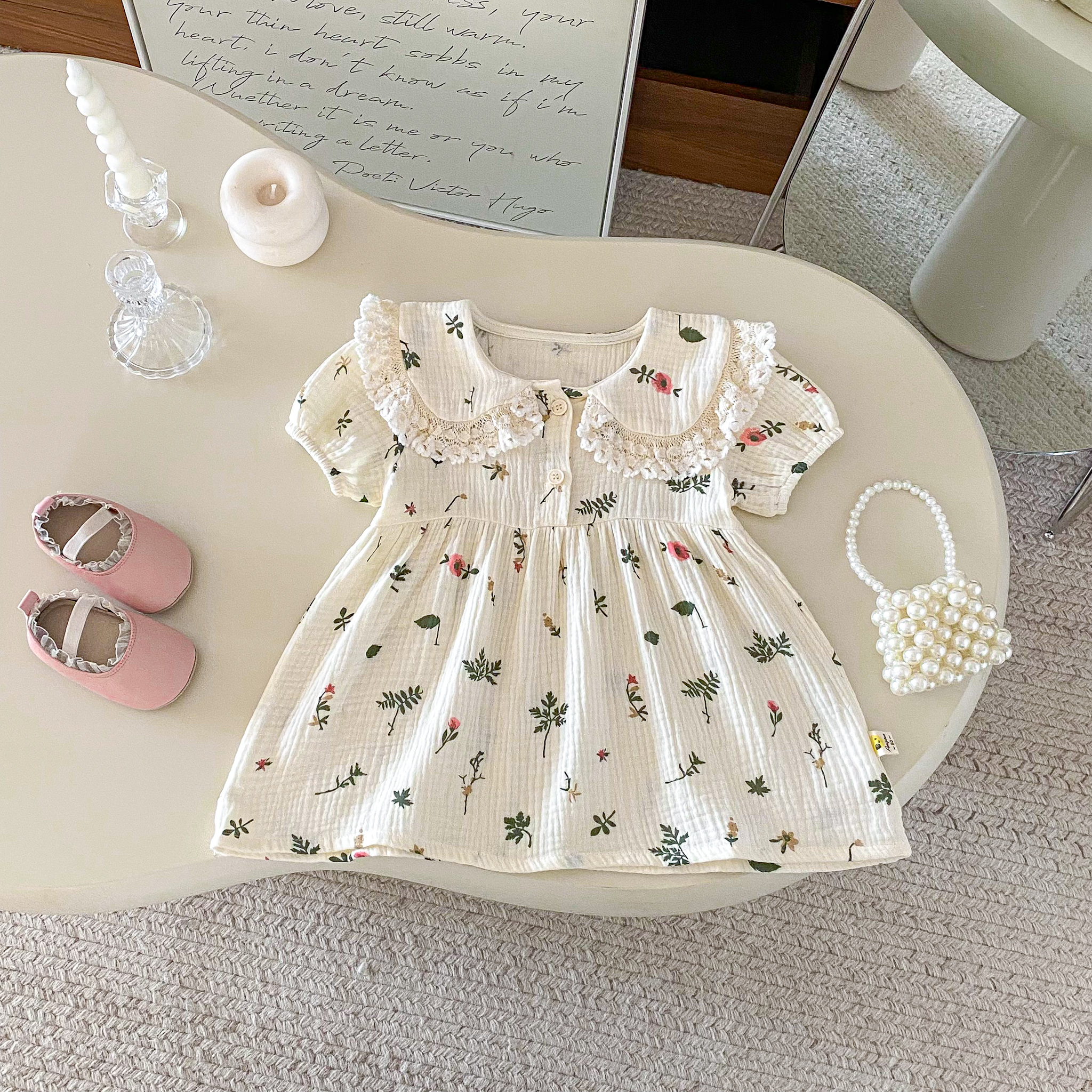 Vestido de Verão para Meninas 2026, Novo Estilo, Vestido Fashion para Bebês com Estampa Floral, Gola Alta e Mangas Curtas