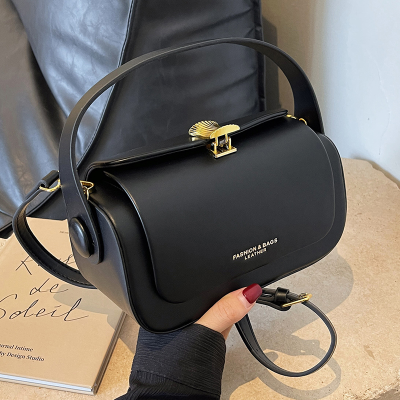 Bolso de hombro clásico negro para mujer, bandolera Retro versátil, bolsos cuadrados, novedad de 2025, bolsos con solapa de cuero texturizado de gran capacidad